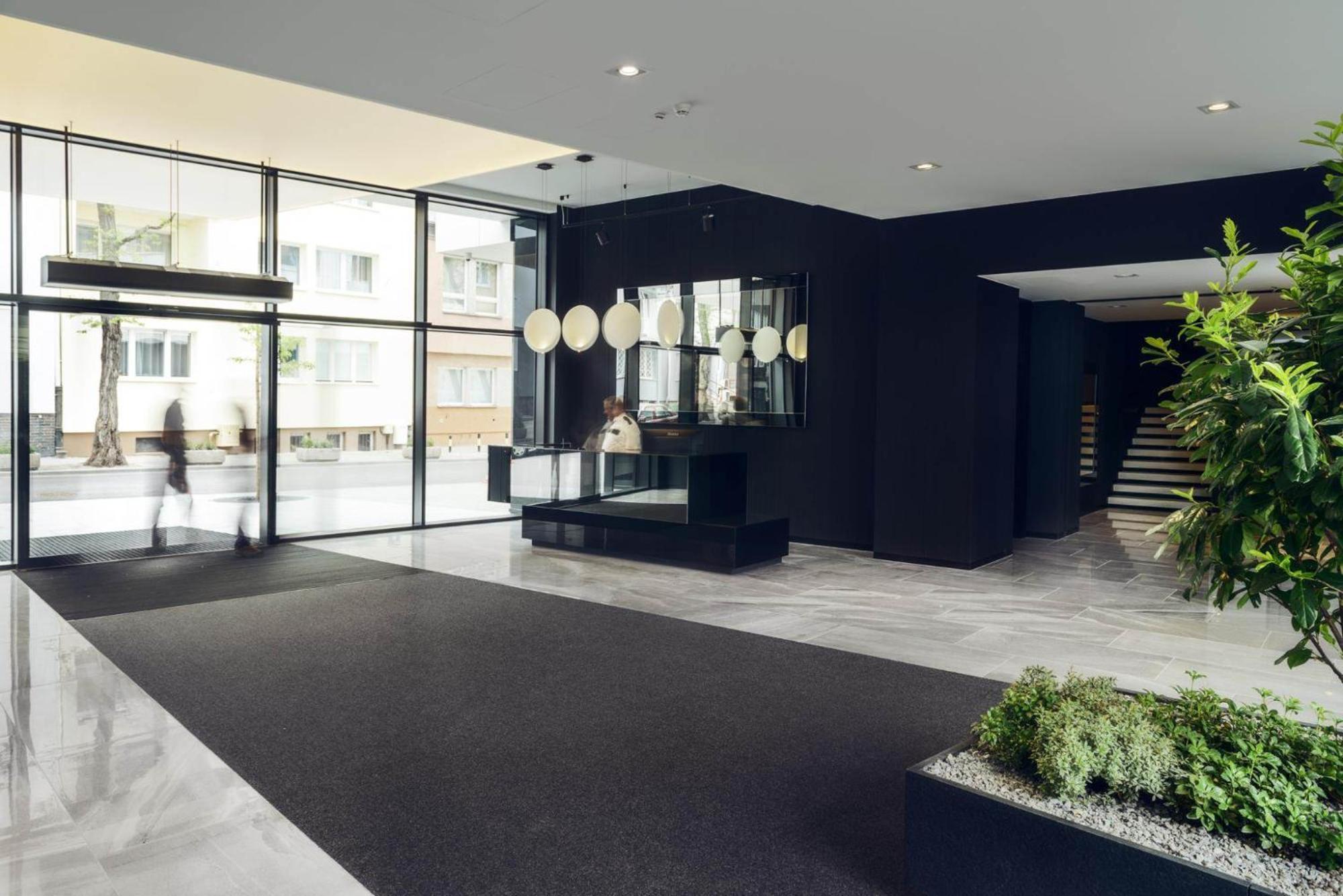 Apartament Silver House By *